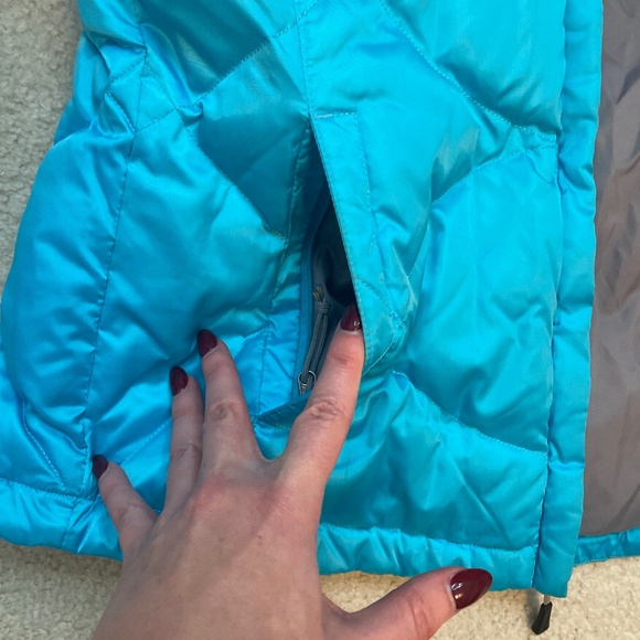 Women's Vintage The North Face 550 Down Powder Blue Quilted Puffer Jacket - Picture 9 of 9